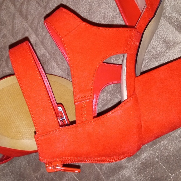 **NWT** TORRID RED PLATFORM DORSAY SIZE 7W - Picture 12 of 13